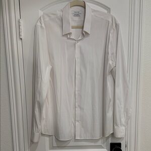 Calvin Klein Men's Crisp White Dress Shirt
